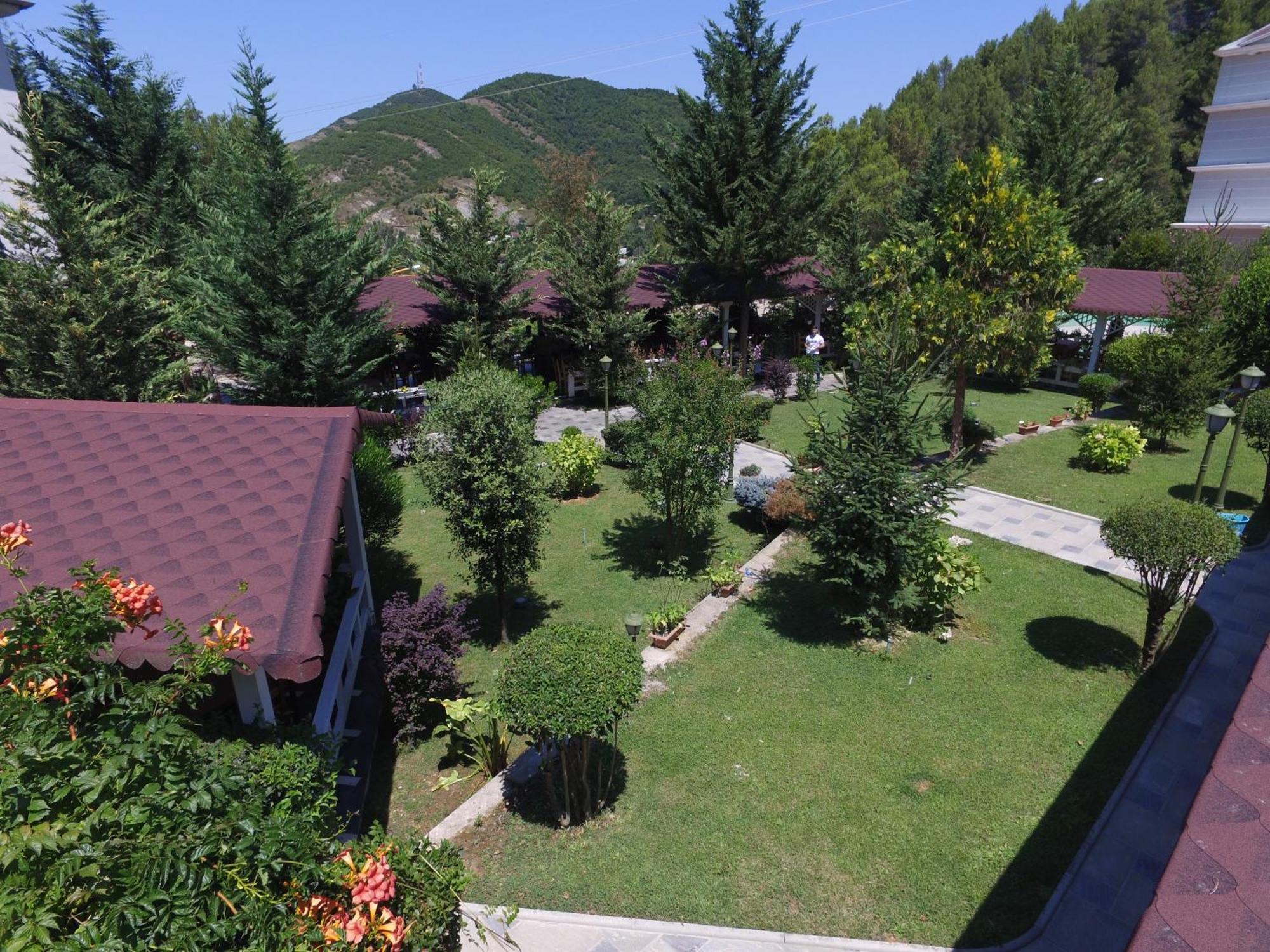 Hotel Elvis Mjull-Bathore ภายนอก รูปภาพ