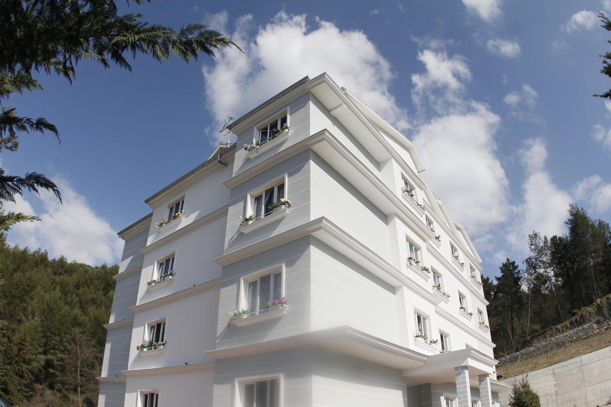 Hotel Elvis Mjull-Bathore ภายนอก รูปภาพ