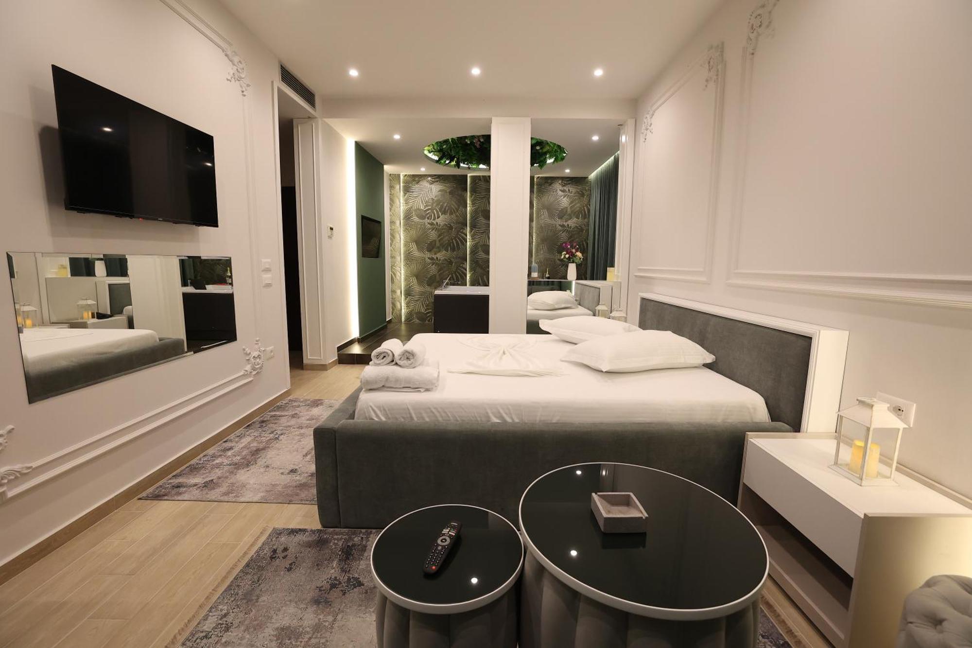 Hotel Elvis Mjull-Bathore ภายนอก รูปภาพ