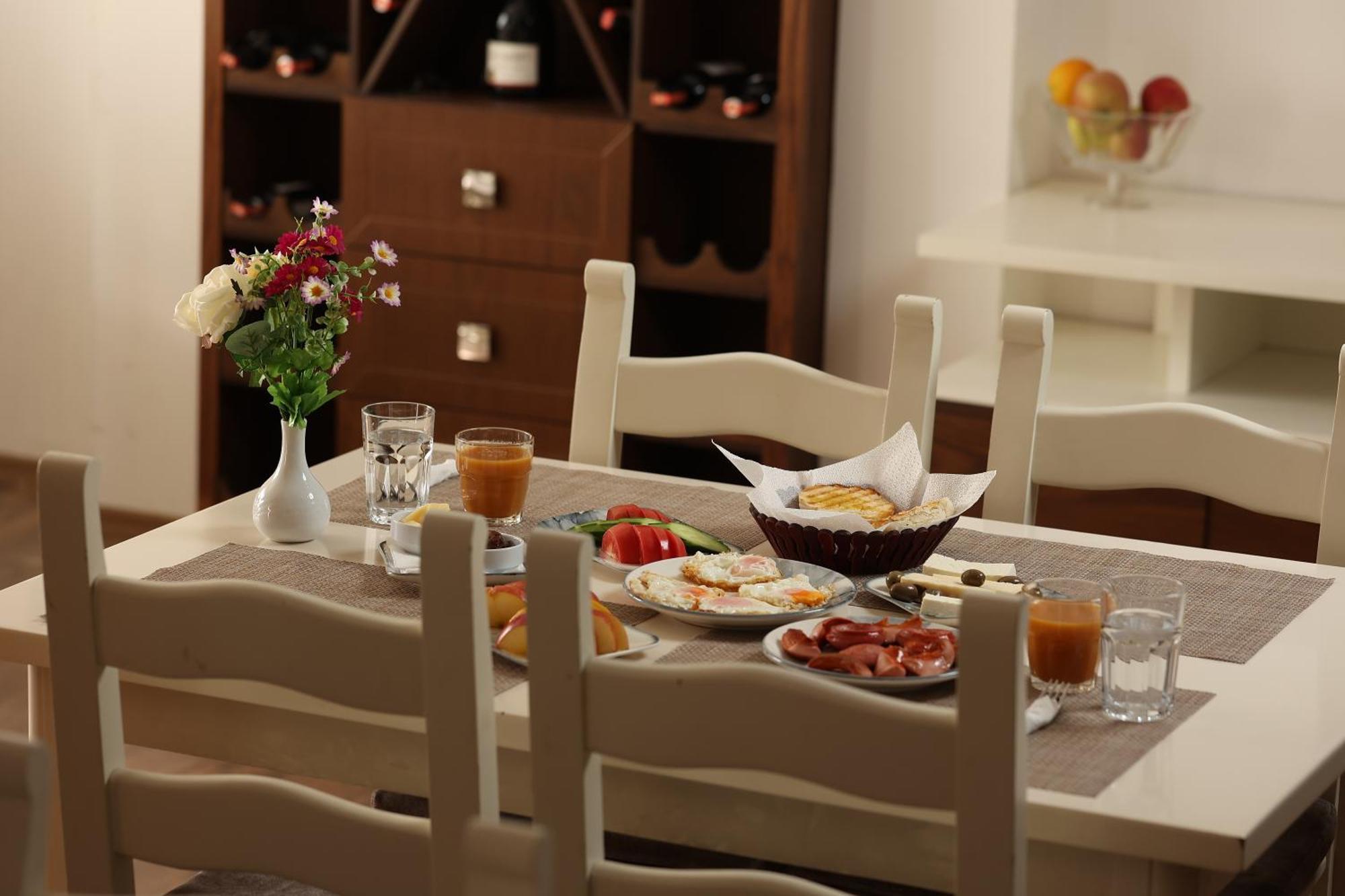 Hotel Elvis Mjull-Bathore ภายนอก รูปภาพ